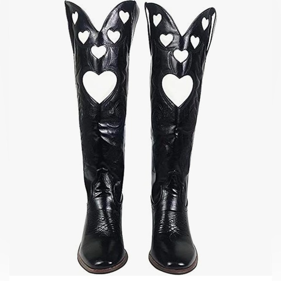 Heart printed cowgirl boots